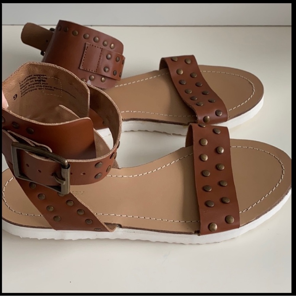 🆕Urban Outfitters Gladiator Sandals with studs Size 9